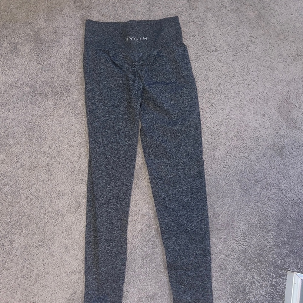 NVGTN scrunch butt leggings